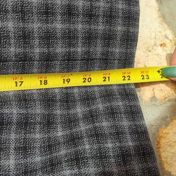 Eddie Bauer Wool Blend Plaid Skirt - Picture 7 of 10